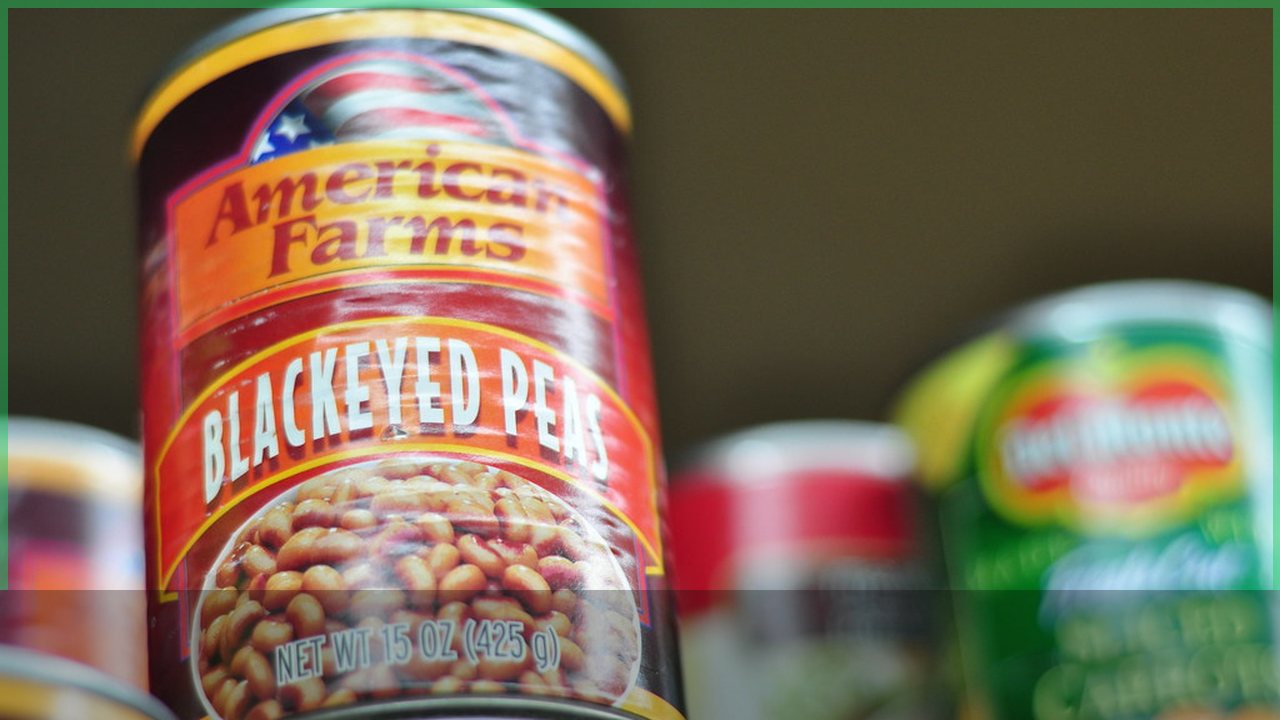 Shelf stable emergency meal ingredients that do not require a fridge